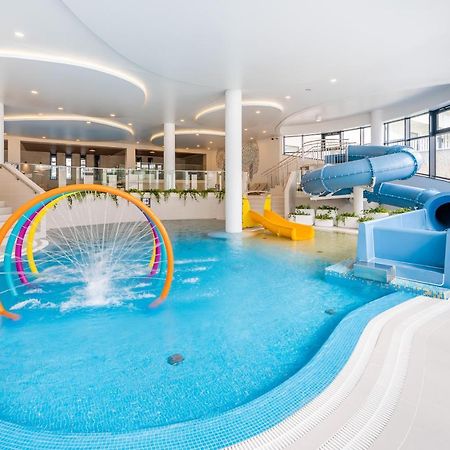 Polanki Aqua Apartamenty Nielimitowany Dostep Do Basenow Parking Free كولوبرزيغ المظهر الخارجي الصورة