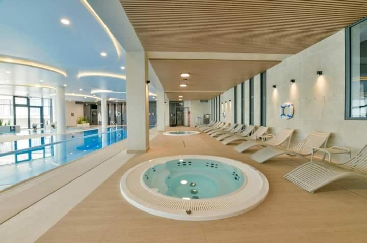 Polanki Aqua Apartamenty Nielimitowany Dostep Do Basenow Parking Free كولوبرزيغ المظهر الخارجي الصورة